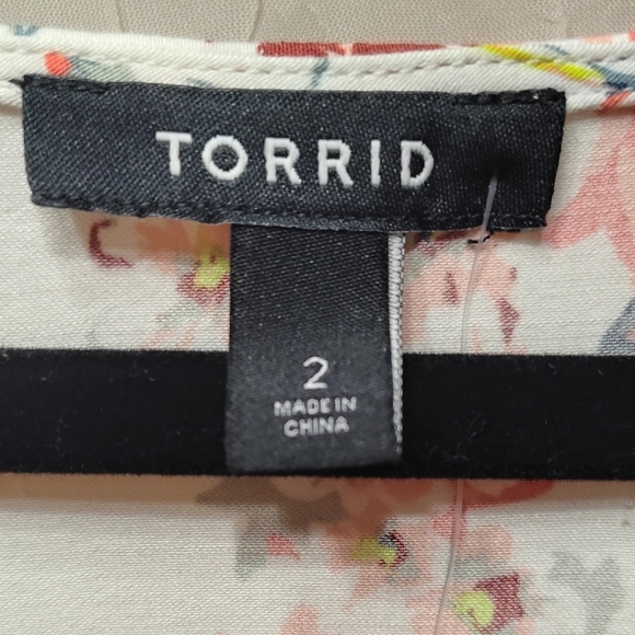 Torrid Floral Long Sleeve Top - White and Multicolor - Picture 2 of 3